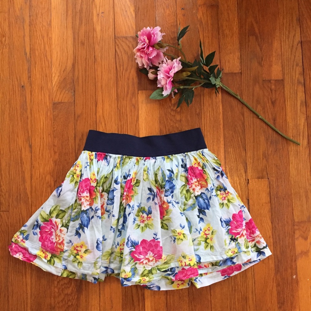 Abercrombie & Fitch super Cute Floral Skirt